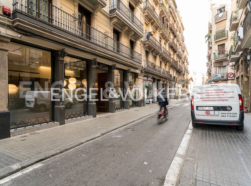 Foto f9d793f0-5b43-4a72-9377-b095dd084b42. Pis amb calefacció a Raval Barcelona