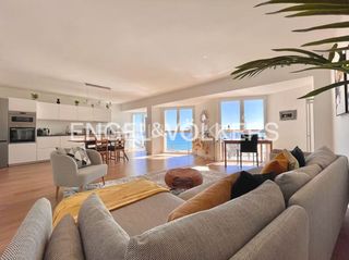 Pis a Barceloneta. Bonita vivienda con vistas al mar