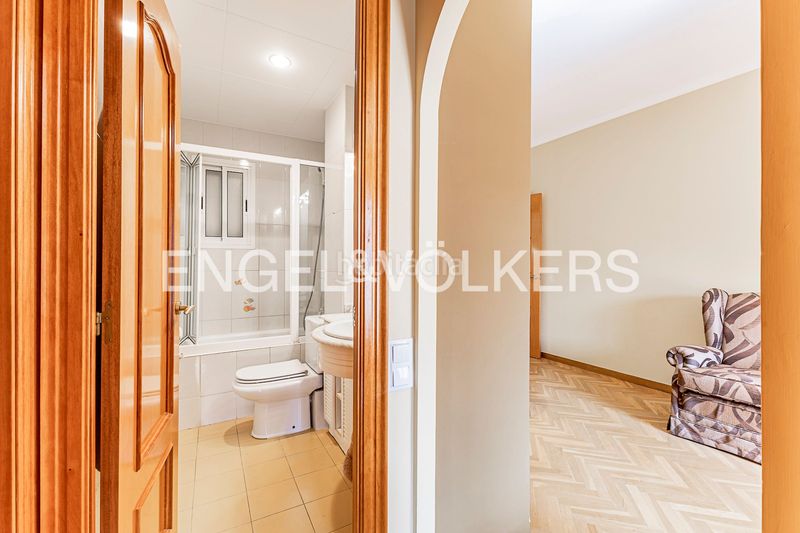 Piso familiar de tres habitaciones en Sagrada Família en Barcelona - Imagen 15