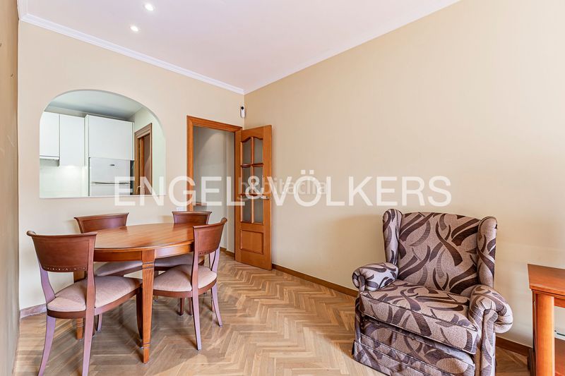 Piso familiar de tres habitaciones en Sagrada Família en Barcelona - Imagen 12