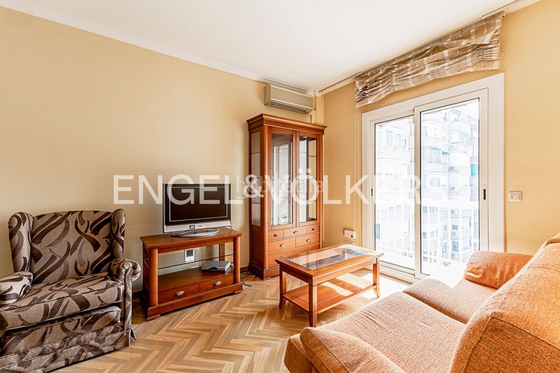 Piso familiar de tres habitaciones en Sagrada Família en Barcelona - Imagen 9