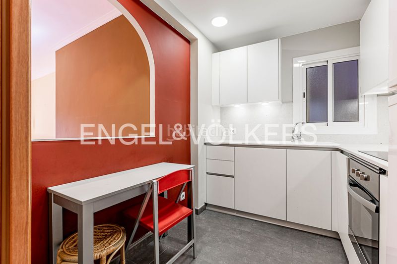 Piso familiar de tres habitaciones en Sagrada Família en Barcelona - Imagen 27