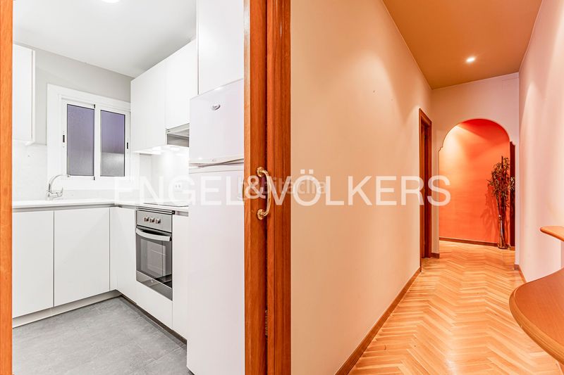 Piso familiar de tres habitaciones en Sagrada Família en Barcelona - Imagen 29