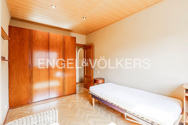 Piso familiar de tres habitaciones en Sagrada Família en Barcelona - Imagen 23