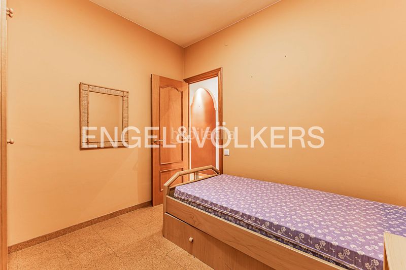 Piso familiar de tres habitaciones en Sagrada Família en Barcelona - Imagen 32