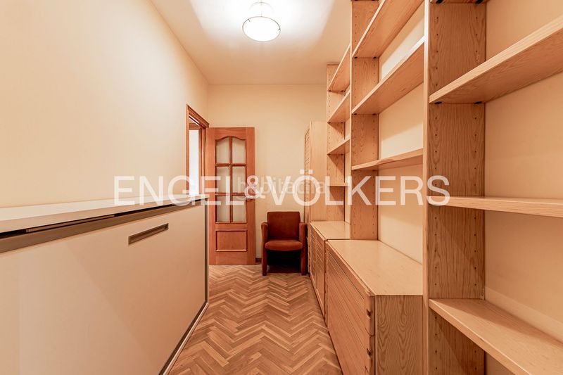 Piso familiar de tres habitaciones en Sagrada Família en Barcelona - Imagen 19