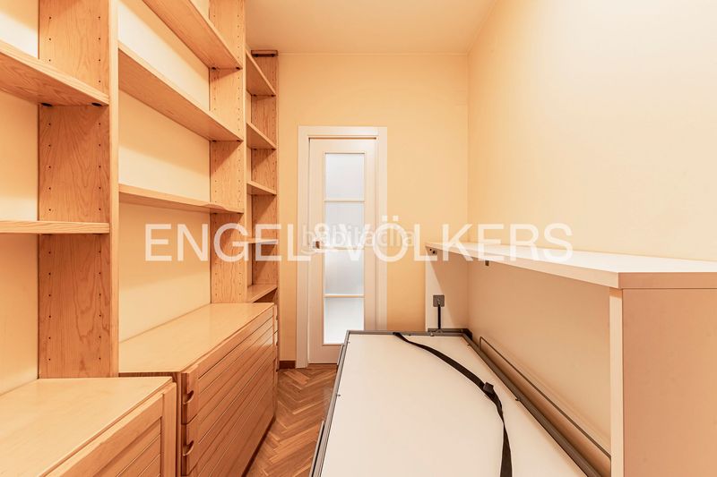 Piso familiar de tres habitaciones en Sagrada Família en Barcelona - Imagen 18