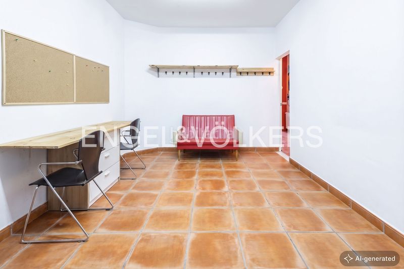 Foto e9737ecf-c7e6-41e6-bbec-583be6088473. Casa adossada amb calefacció aparcament a Centre Badalona