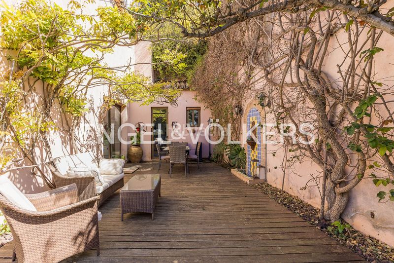 Foto 5e9ba72f-9c14-4bf6-ba2c-e3f4ebbd7351. Casa amb calefacció aparcament piscina a Levantina - Montgavina - Quintmar Sitges
