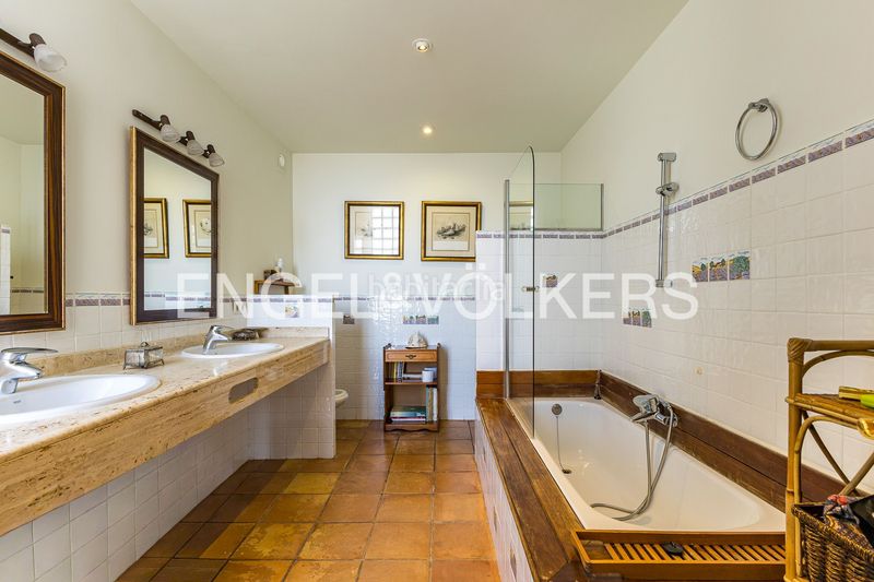 Foto 87118328-8b86-459e-b886-4ff3092e24f6. Casa amb calefacció aparcament piscina a Levantina - Montgavina - Quintmar Sitges