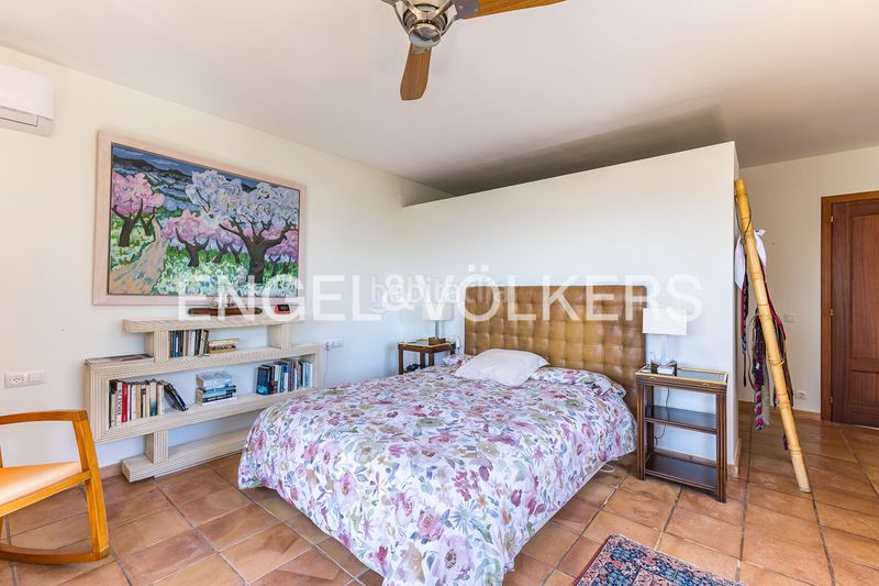 Foto b3f32c4a-84aa-4289-8a00-7d7f9a5f0336. Casa amb calefacció aparcament piscina a Levantina - Montgavina - Quintmar Sitges