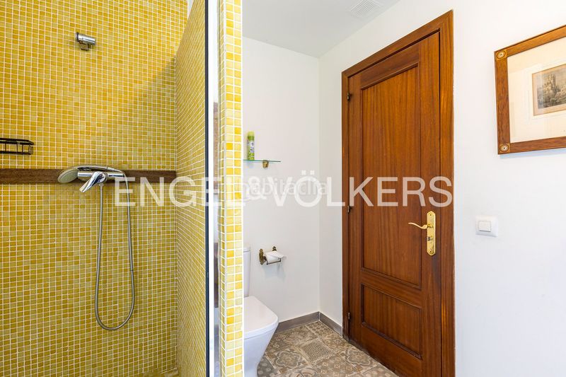 Foto bc303bb1-64ac-4c2d-9313-73f562ea4912. Casa amb calefacció aparcament piscina a Levantina - Montgavina - Quintmar Sitges
