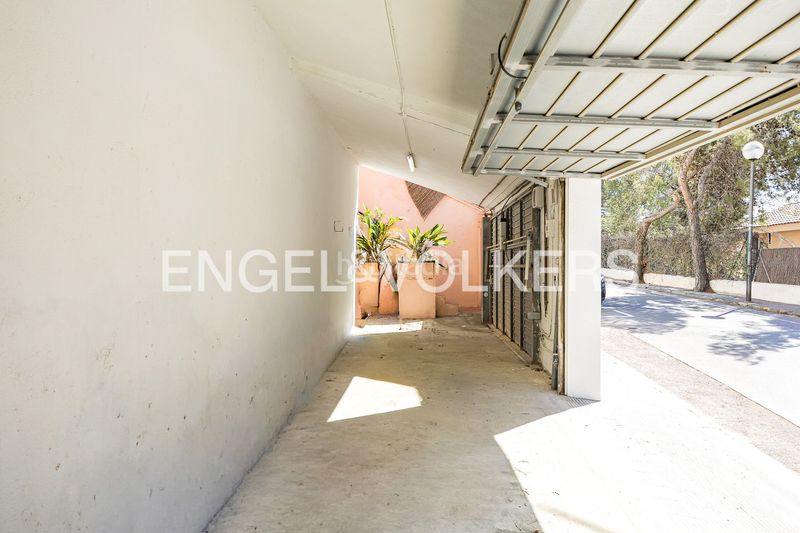 Foto d8126eb8-c202-4d72-bbae-ff8a7e378a62. Casa amb calefacció aparcament piscina a Levantina - Montgavina - Quintmar Sitges