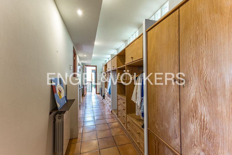 Foto eb3df678-c990-47fc-bafe-51f4db55b581. Casa amb calefacció aparcament piscina a Levantina - Montgavina - Quintmar Sitges
