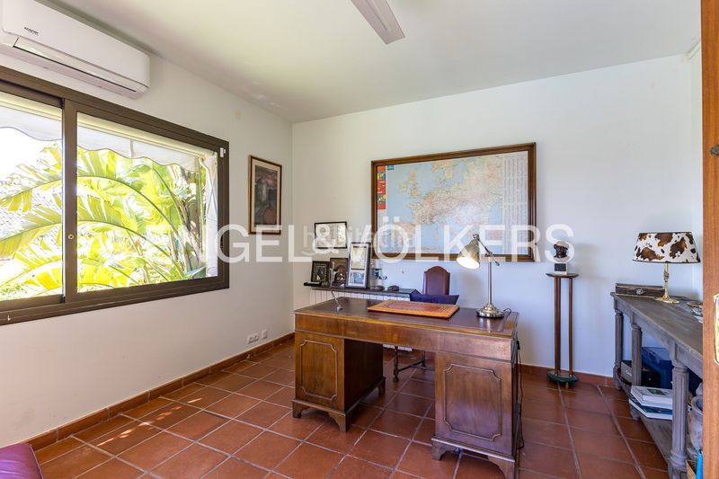 Foto ed9efa70-587f-4148-bac1-29bed69b1651. Casa amb calefacció aparcament piscina a Levantina - Montgavina - Quintmar Sitges