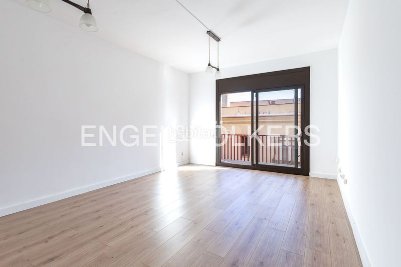 Foto 3e852c1b-c1c0-4997-be2a-178a3d402a5a. Pis amb calefacció a Poblenou Barcelona