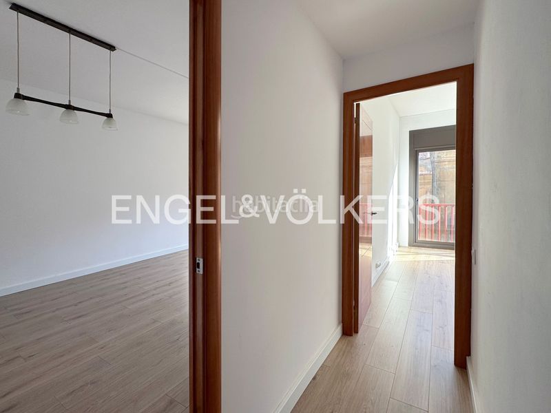 Foto 48998e7b-2c48-40a4-883f-06a5a50a9989. Pis amb calefacció a Poblenou Barcelona