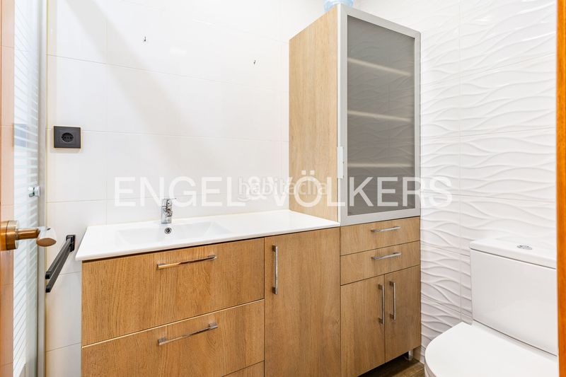 Foto 712834aa-262d-4c29-8e60-921f1cc586e6. Pis amb calefacció a Poblenou Barcelona