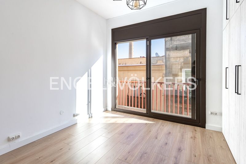 Foto 8f0841c0-fbba-47a5-b987-7eca9ac977a0. Pis amb calefacció a Poblenou Barcelona