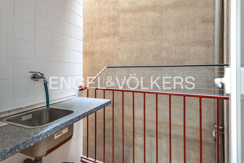 Foto afe54591-0237-4966-aaf1-82407f4e1a8b. Pis amb calefacció a Poblenou Barcelona