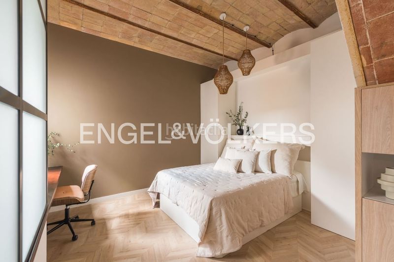 Foto 8574c580-3298-496f-bb36-c8b06e773000. Àtic amb calefacció a Dreta de l´Eixample Barcelona