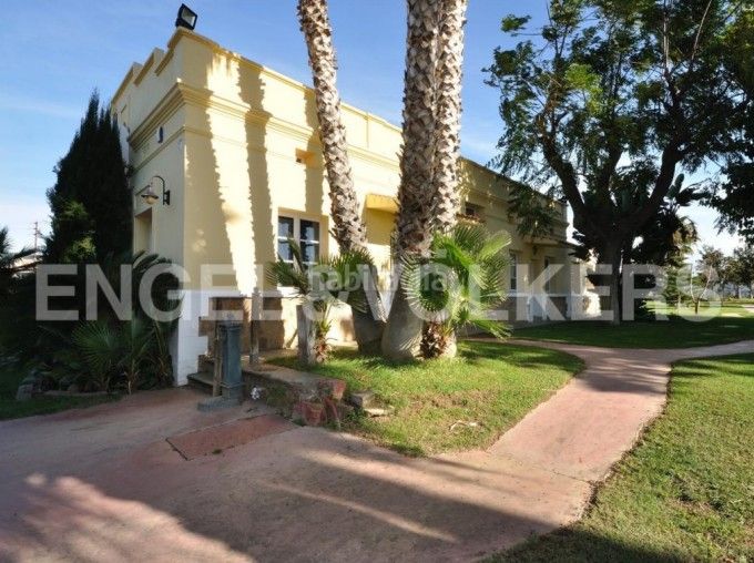 Foto ce6e9914-b0f4-4d72-9dd9-7e91b3bfaefb. Casa amb calefacció a Cinc Sènies Mataró