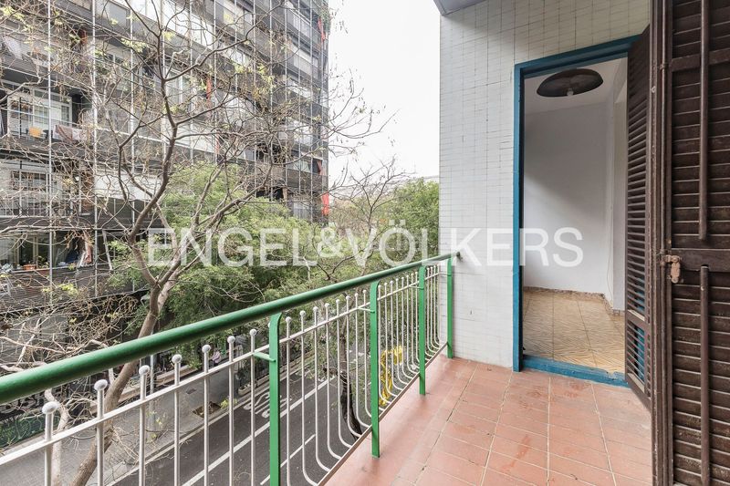 Foto c3ca4c67-0156-44cb-9665-a2f225ab46d0. Pis amb calefacció a Sant Antoni Barcelona
