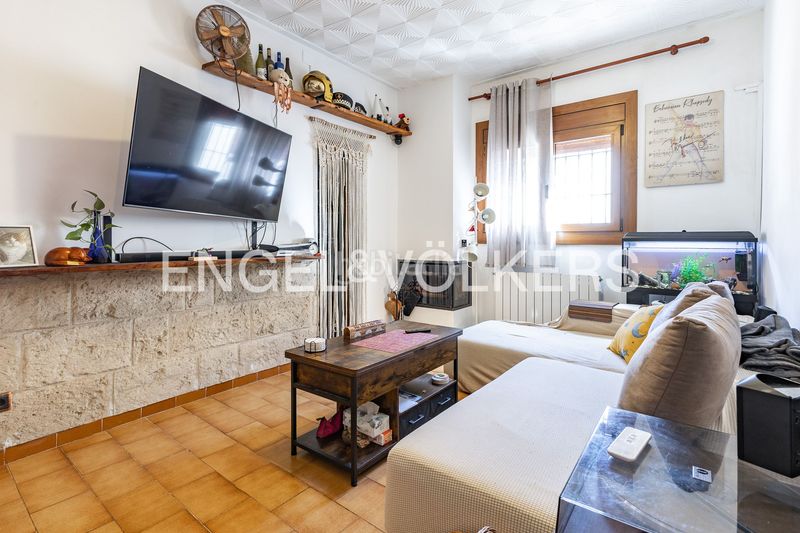 Foto 344fc1ce-4a63-4abf-97b4-6e3bef6dfba1. Casa amb calefacció aparcament a Canet de Mar