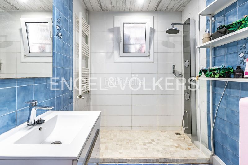 Foto 76c40ad2-5585-4063-849d-c74a5cc59c38. Casa amb calefacció aparcament a Canet de Mar