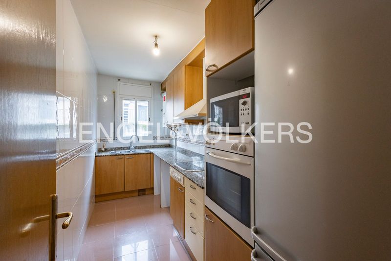 Foto 0ff0e74f-3a34-4c98-8725-6bc53e4eff3f. Pis amb calefacció a Zona Esportiva Terrassa