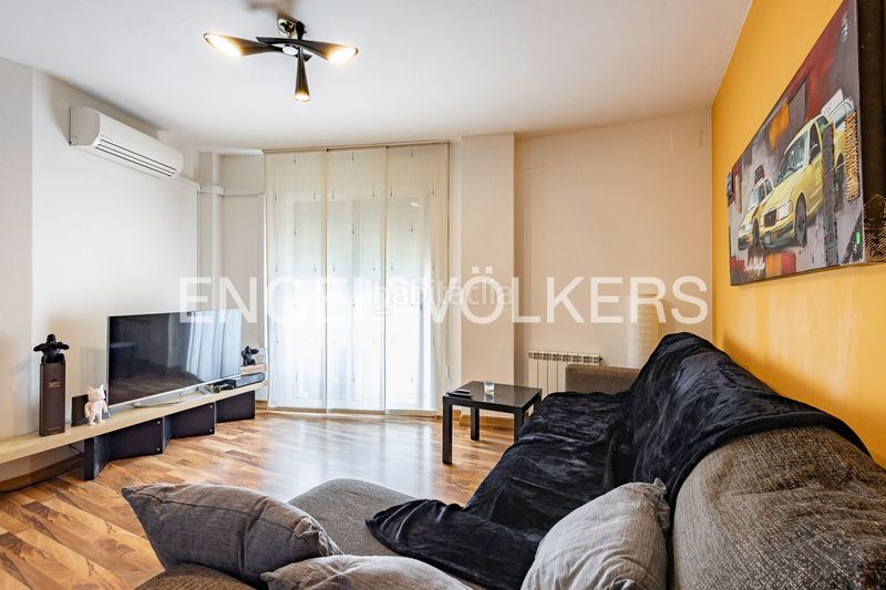 Foto 2e5ba9d8-a98c-44ab-83ad-99fe05abfd02. Pis amb calefacció a Zona Esportiva Terrassa