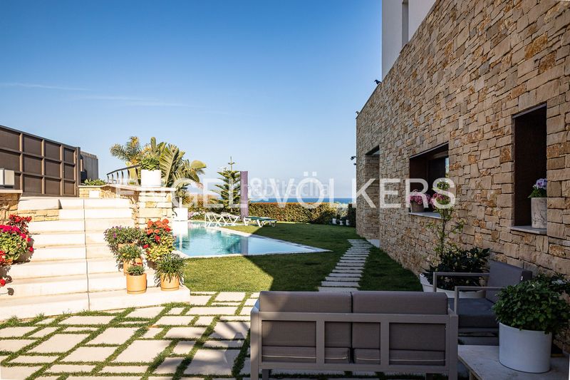 Foto eaa19601-4764-4369-abd7-015268ec8aa5. Casa amb calefacció aparcament piscina a Urbanitzacions Sant Pol de Mar