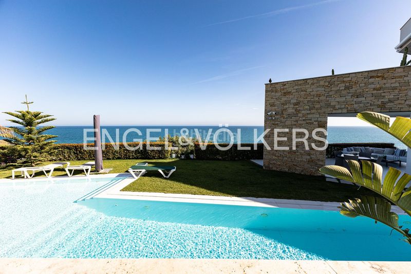 Foto fed70c58-b2ca-4d15-a76a-e838fd252255. Casa amb calefacció aparcament piscina a Urbanitzacions Sant Pol de Mar