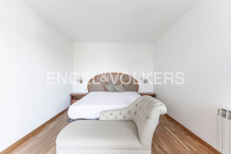 Foto ed5415f4-96ae-4858-9357-045b9fbbe36c. Casa adossada amb calefacció aparcament a Eixample Sant Cugat del Vallès
