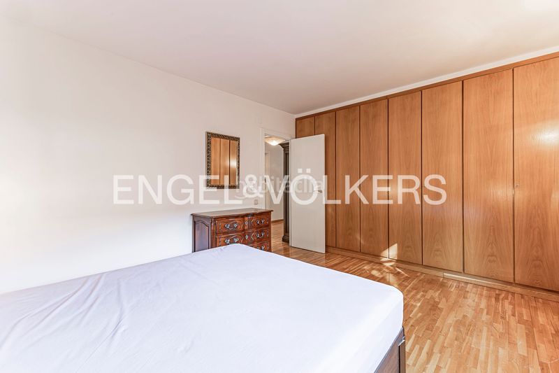 Foto fa25fd5d-28f1-4894-b7ed-5e3dc62cdf5f. Casa adossada amb calefacció aparcament a Eixample Sant Cugat del Vallès