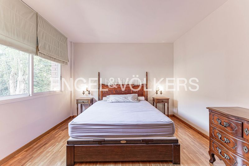 Foto fe738feb-226a-465c-ba49-df04a347510e. Casa adossada amb calefacció aparcament a Eixample Sant Cugat del Vallès