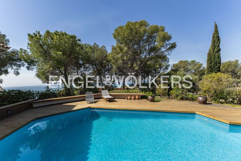 Foto c6e062ec-c422-4395-b985-0b834b1a5afa. Casa amb calefacció aparcament piscina a Bellamar Castelldefels
