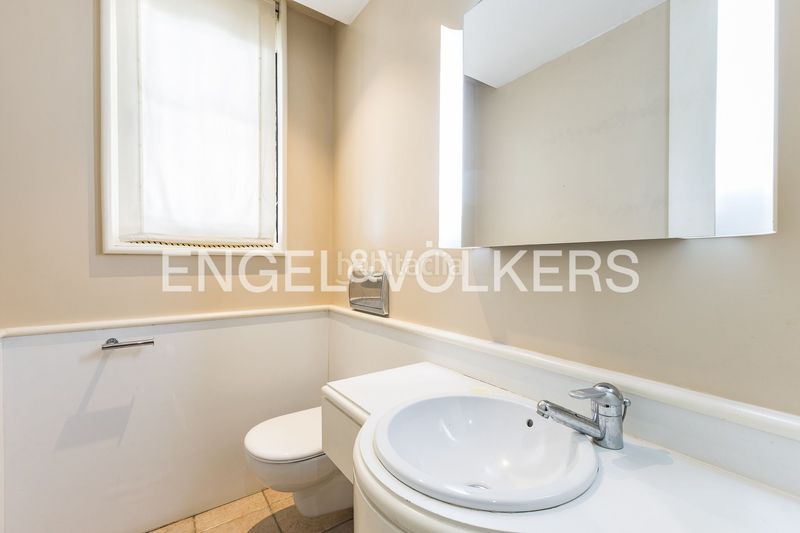 Foto e38a46fa-3ce8-4a1a-b7d1-61e693ba63c8. Casa amb calefacció aparcament piscina a Bellamar Castelldefels