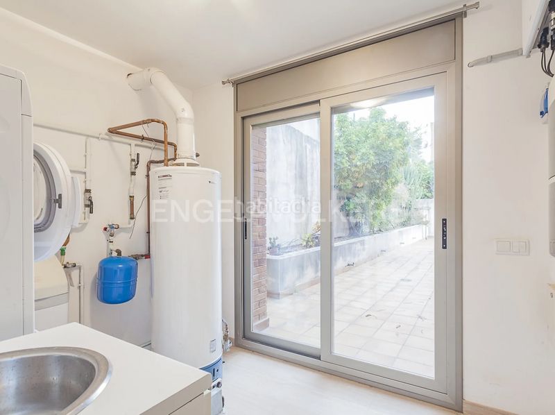 Foto 2f23f81e-c202-444e-b3ee-7d04a5b61dbf. Casa adossada amb calefacció aparcament piscina a Sitges