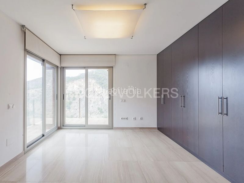 Foto 591ecb84-ebb8-4bcc-87d1-1707d646c9c7. Casa adossada amb calefacció aparcament piscina a Sitges