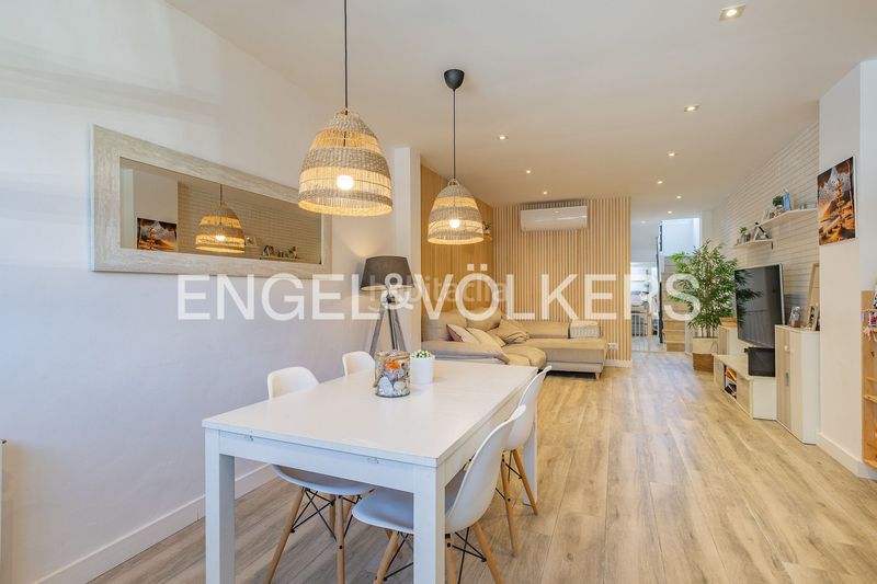 Foto 5366fa4d-3682-4882-98d7-35e9d31ea96d. Casa amb calefacció a La Plana del Pintor Sabadell