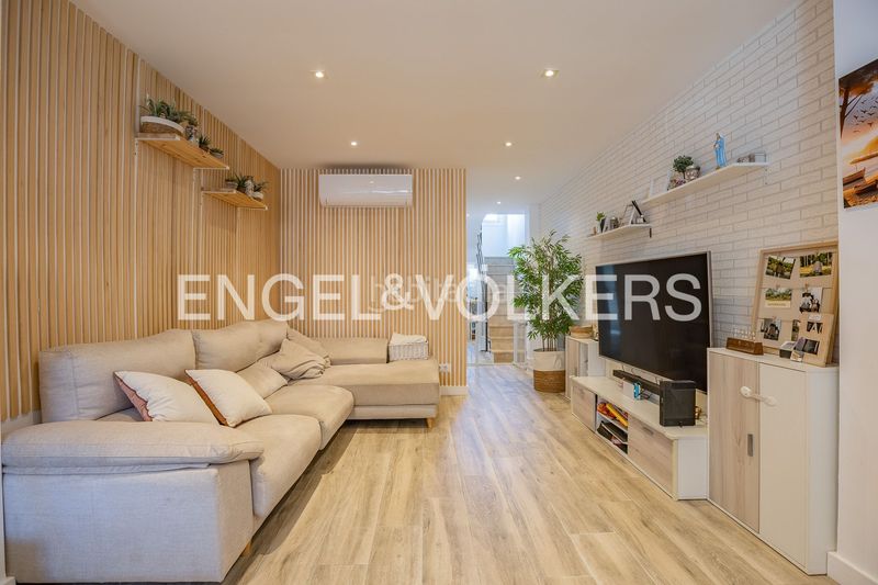 Foto 75fcff04-1d05-4d80-b710-fb88d837bc09. Casa amb calefacció a La Plana del Pintor Sabadell