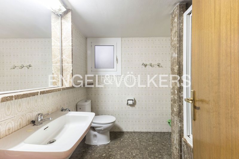 Foto 251d5e42-57e6-4ed6-b4fa-37aa5b09d255. Pis amb calefacció aparcament a Putget - Farró Barcelona