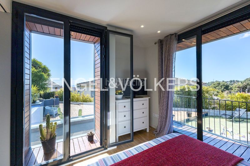 Foto 1b48e8ea-bb98-419c-ae3d-f32a884a5370. Casa amb calefacció aparcament piscina a costa Cunit - els jardins - els rosers Cunit