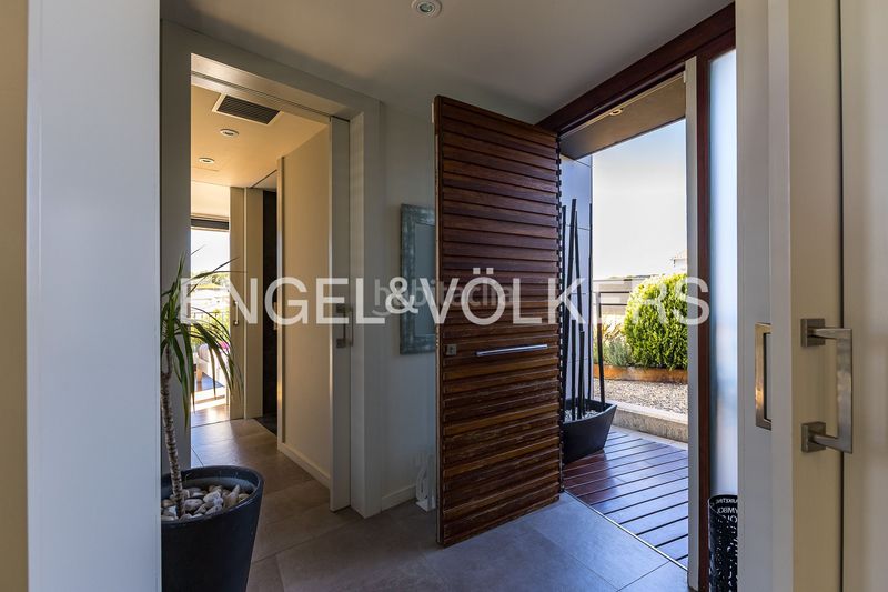 Foto 8ef4c605-a6d0-457f-b92c-a511b4699f54. Casa amb calefacció aparcament piscina a costa Cunit - els jardins - els rosers Cunit