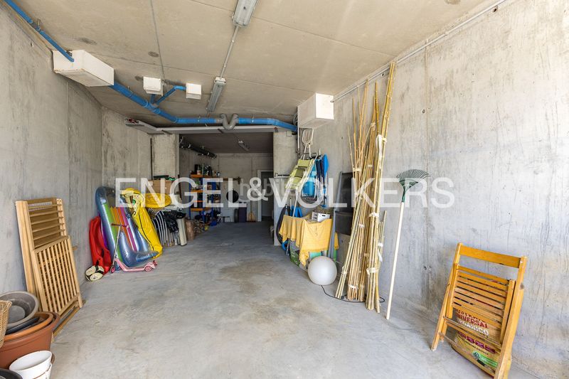 Foto a0d6e799-0d03-4276-9fc6-dbefbcebd242. Casa amb calefacció aparcament piscina a costa Cunit - els jardins - els rosers Cunit