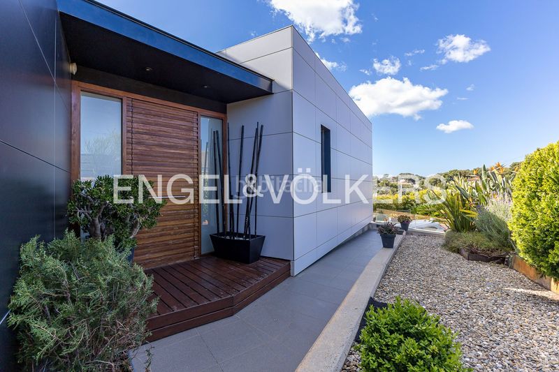 Foto c5d6a2c8-8fad-414e-9b6a-60d2d4616990. Casa amb calefacció aparcament piscina a costa Cunit - els jardins - els rosers Cunit