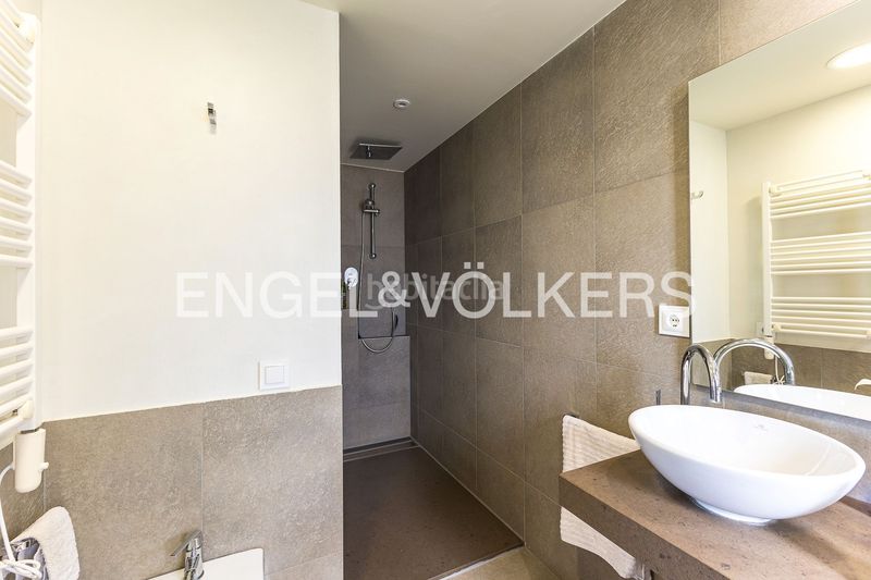 Foto df38a0f9-73f7-483f-a622-d5944e75b5ce. Casa amb calefacció aparcament piscina a costa Cunit - els jardins - els rosers Cunit