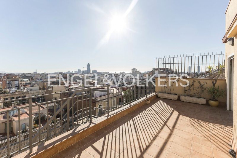 Foto edc55e1c-3a6c-43ad-a1fc-627504e5f3e0. Àtic amb calefacció a Sagrada Família Barcelona