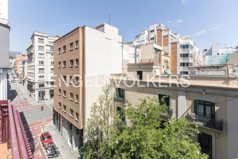 Foto 7b606596-bad1-423b-a91f-8ca0df448e68. Àtic amb calefacció aparcament a Sant Gervasi - Galvany Barcelona